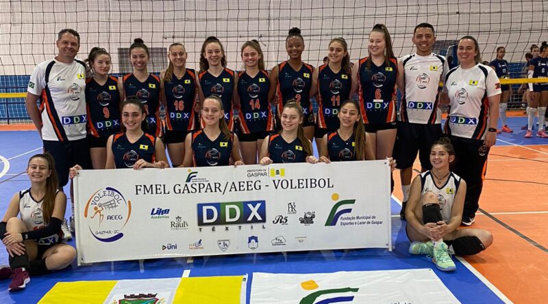 Equipe de vôlei feminino de Apucarana estreia na Liga de Maringá